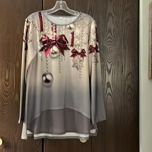 No Brand gray long sleeved polyester blend holiday blouse. Size Large